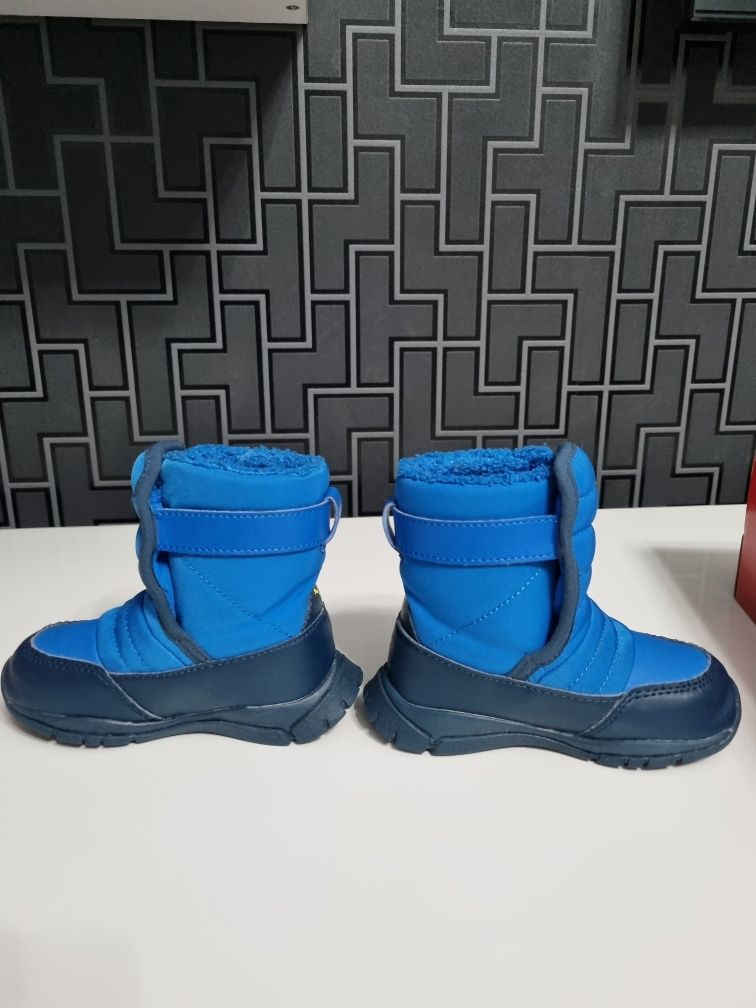 Ghete copii Puma Nieve 14cm marimea 22 (impermeabile si imblanite )