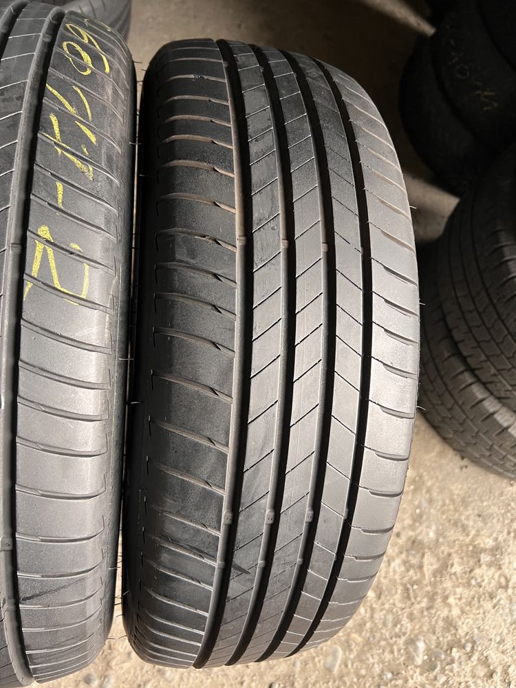 2 anvelope vara 215/60/17 , Bridgestone , DOT 2020 , 6 mm