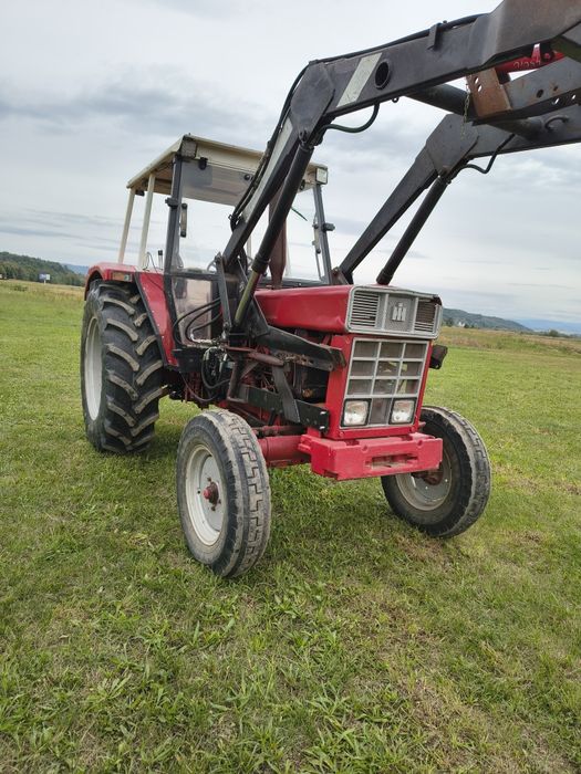 tractor  cu incarcator frontal