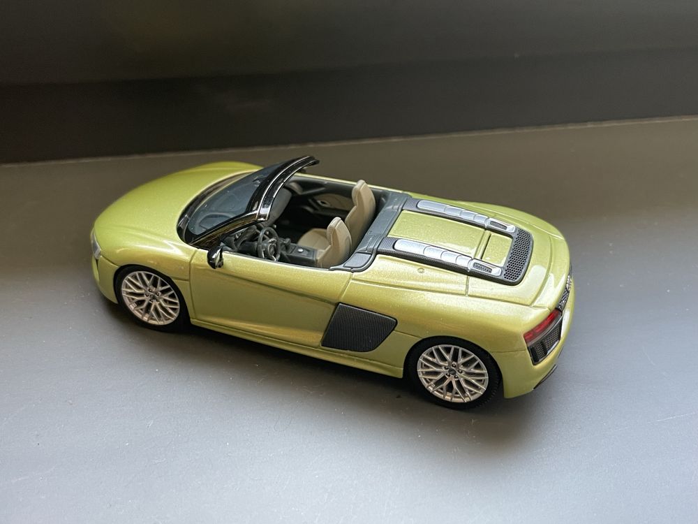 1:43 Audi R8 V10 Spyder - Herpa колекционерски модел 01/01