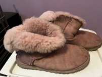 Ugg cu fundita 40