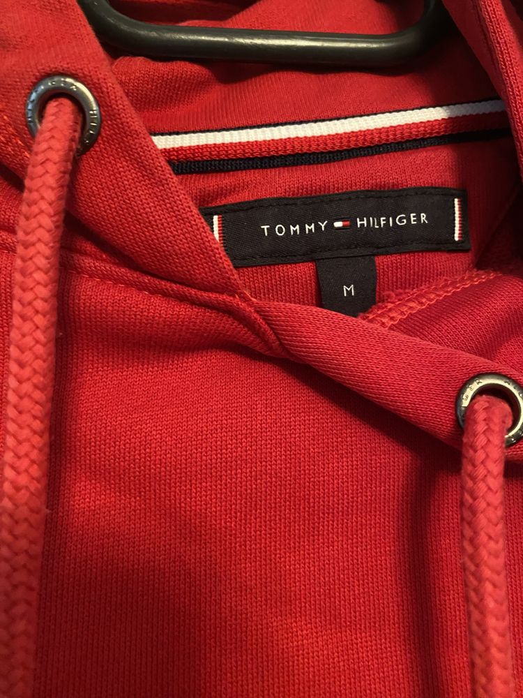 Tommy Hilfiger суичър