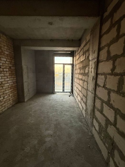 Продается квартира коробка новостройка