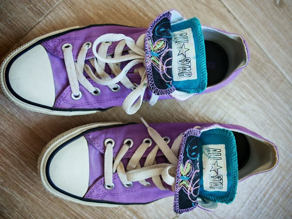 Продавам дамски кецове Converse 41 номер