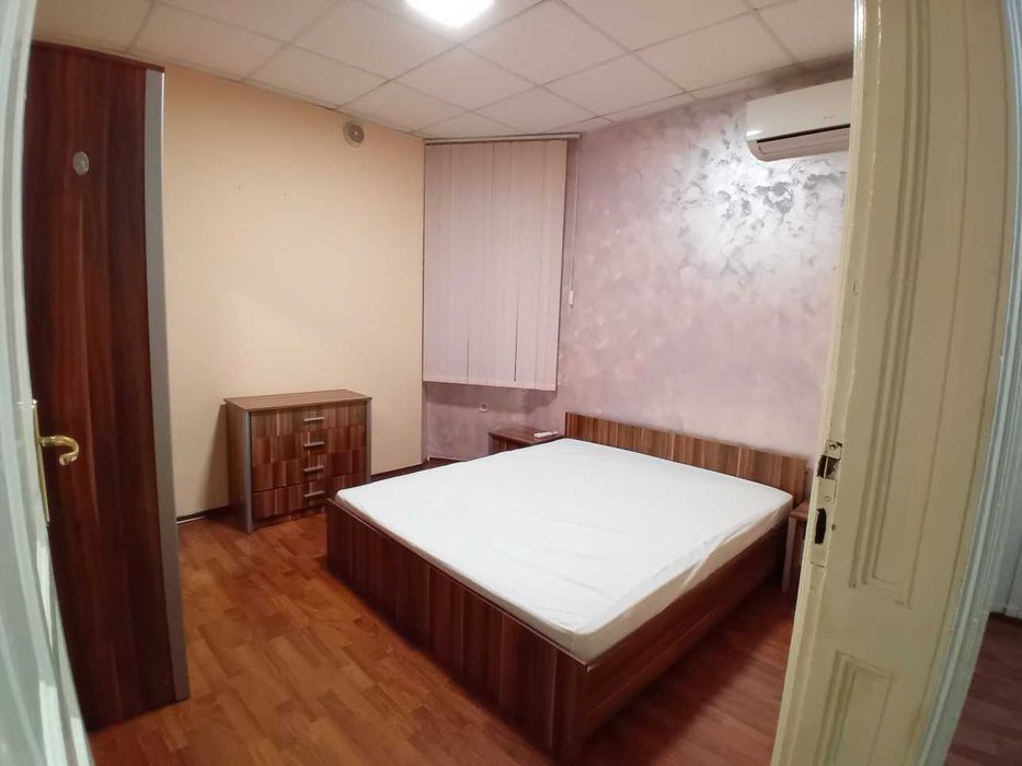 Дава се под наем Тристаен апартамент в София, Център - 115 кв.м за 714 € - Снимка #4