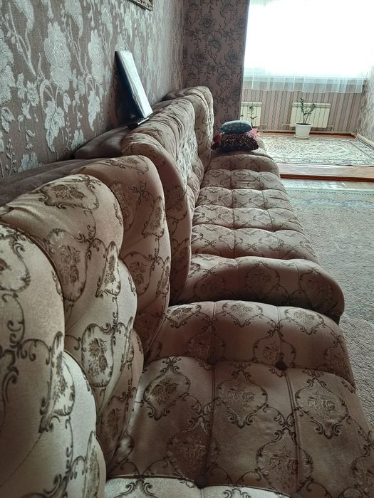 Продаю диван в хорошем состоянии