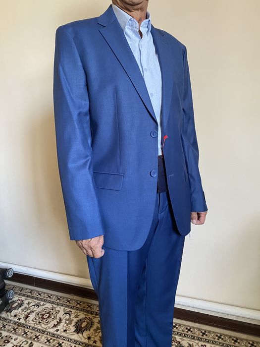 Продается турецкий мужской костюм