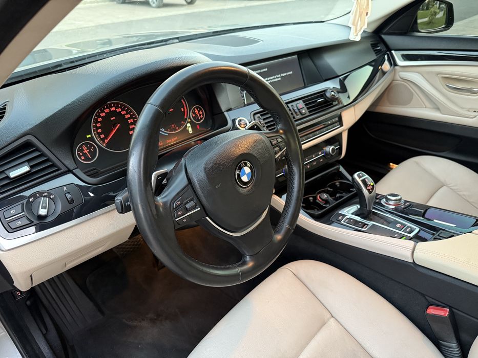 BMW 520d / F10 / Automat 8HP / Navi mare