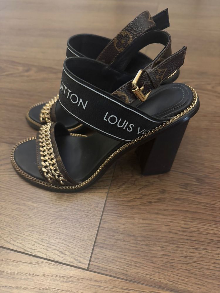 Сандали Louis Vuitton