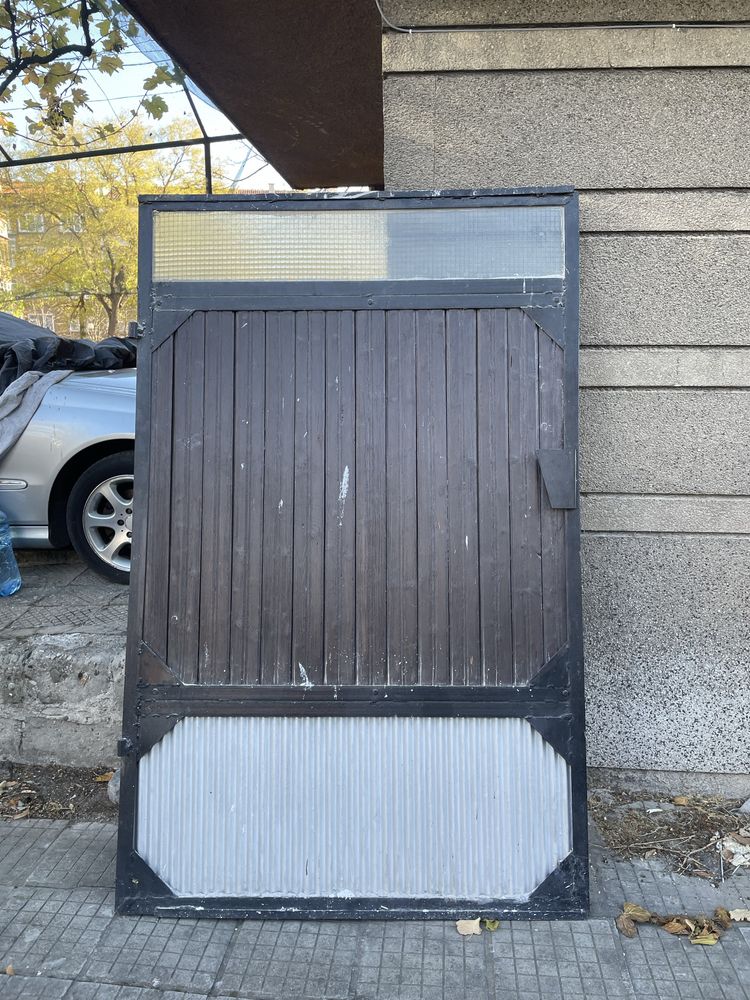 Гаражни врати