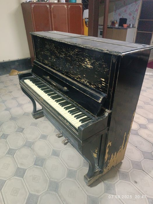 Продается Пианино
