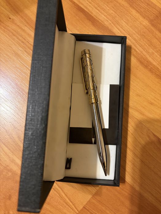 Creion Pierre Cardin