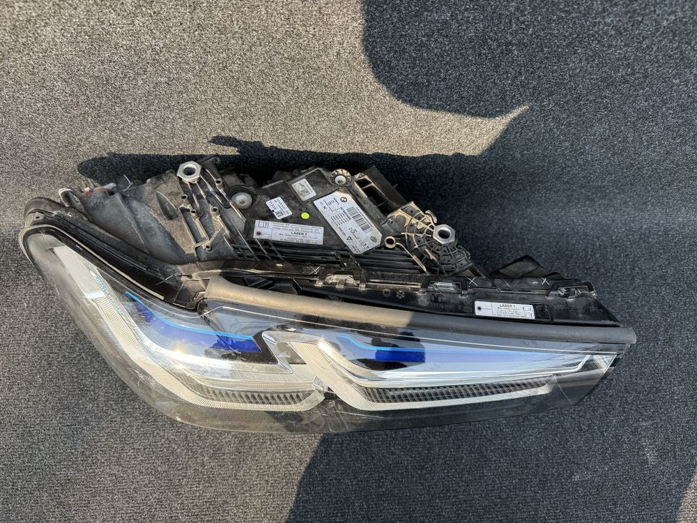 Far bmw seria 5 g30 lci dreapta