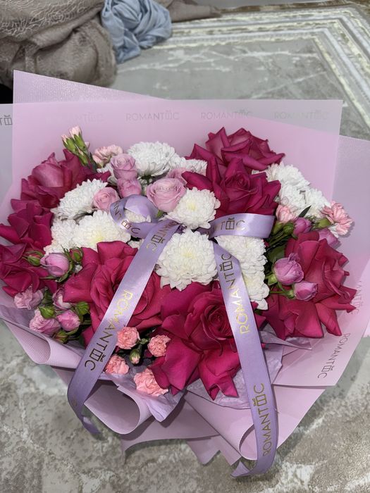 Продам букет цветов свежиеее.