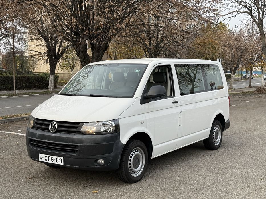 VW Transporter T5 2.0 Tdi 2014 Euro 5 cu 8+1 Locuri