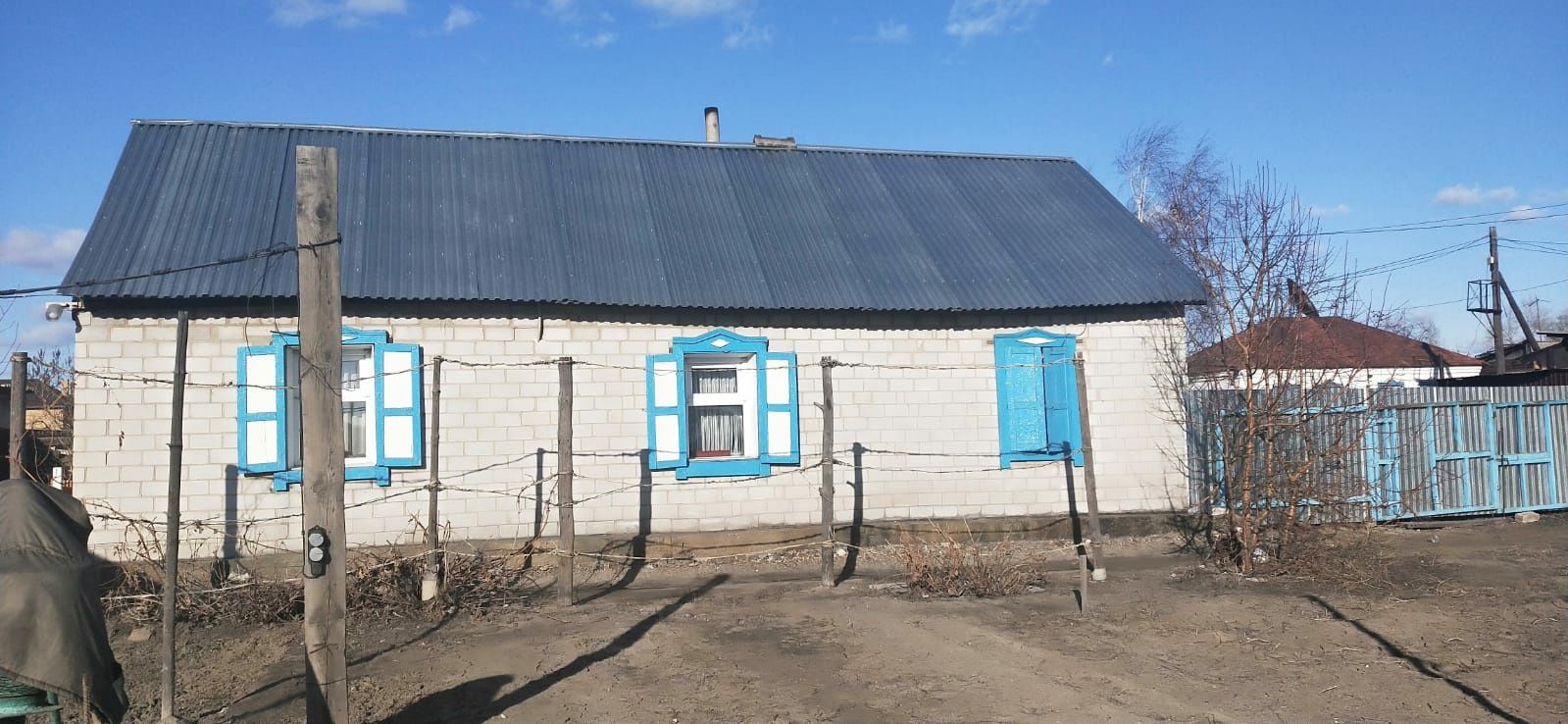 Продам дом. Длина 11,5метра, Ширина4,5 метра