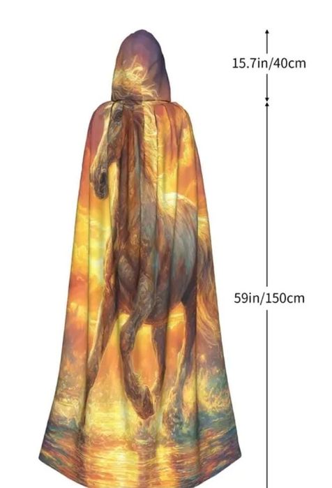 Продам новую плащ-накидку с изображением лошади 2026 год
