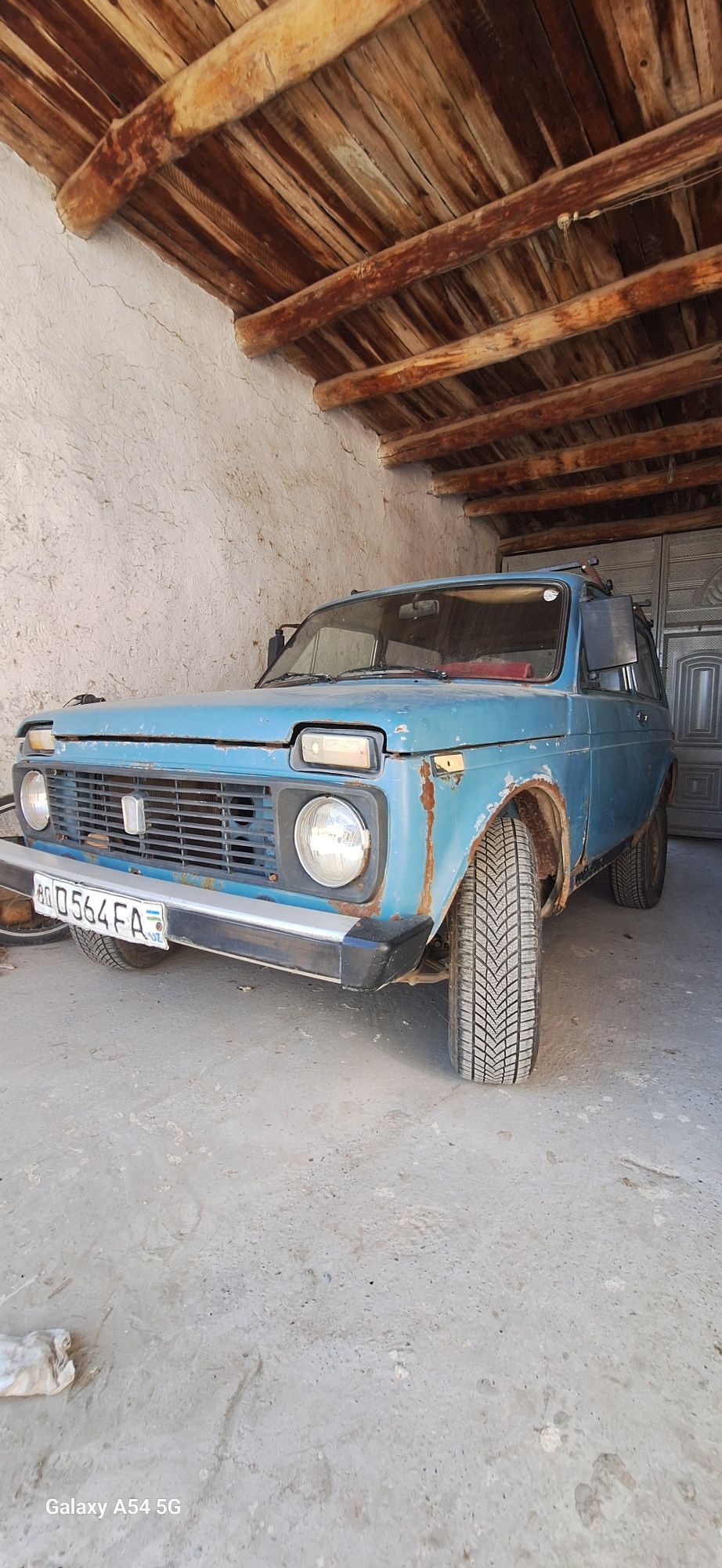Niva 1990 yil metani bor