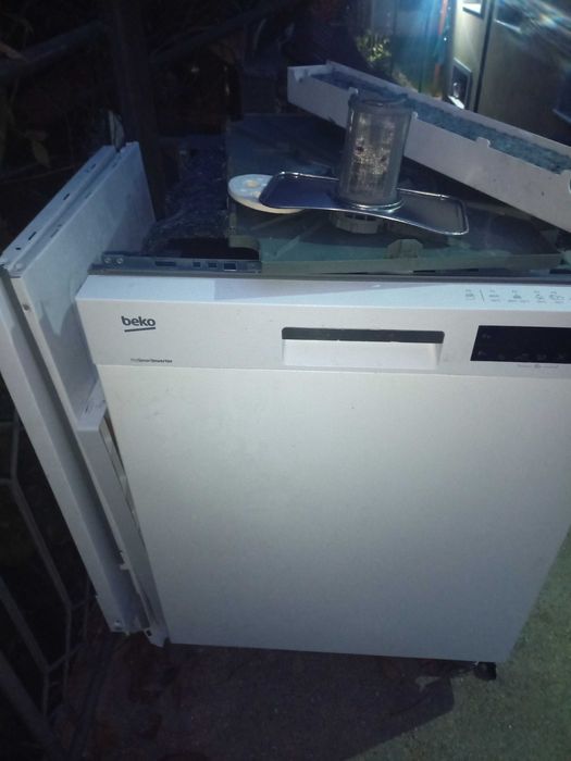 Пералня BEKO за части, много запазена