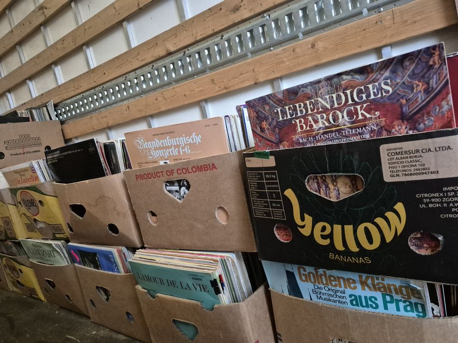 Vând lot 100lp discuri vinil cu muzică clasică mixta Artiști celebrii