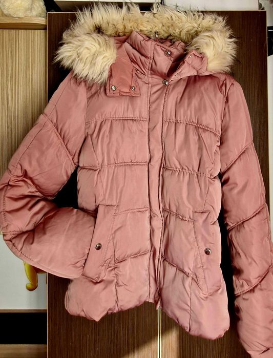 Geaca cu puff  BERSHKA , masura 28 pt 10/11 ani