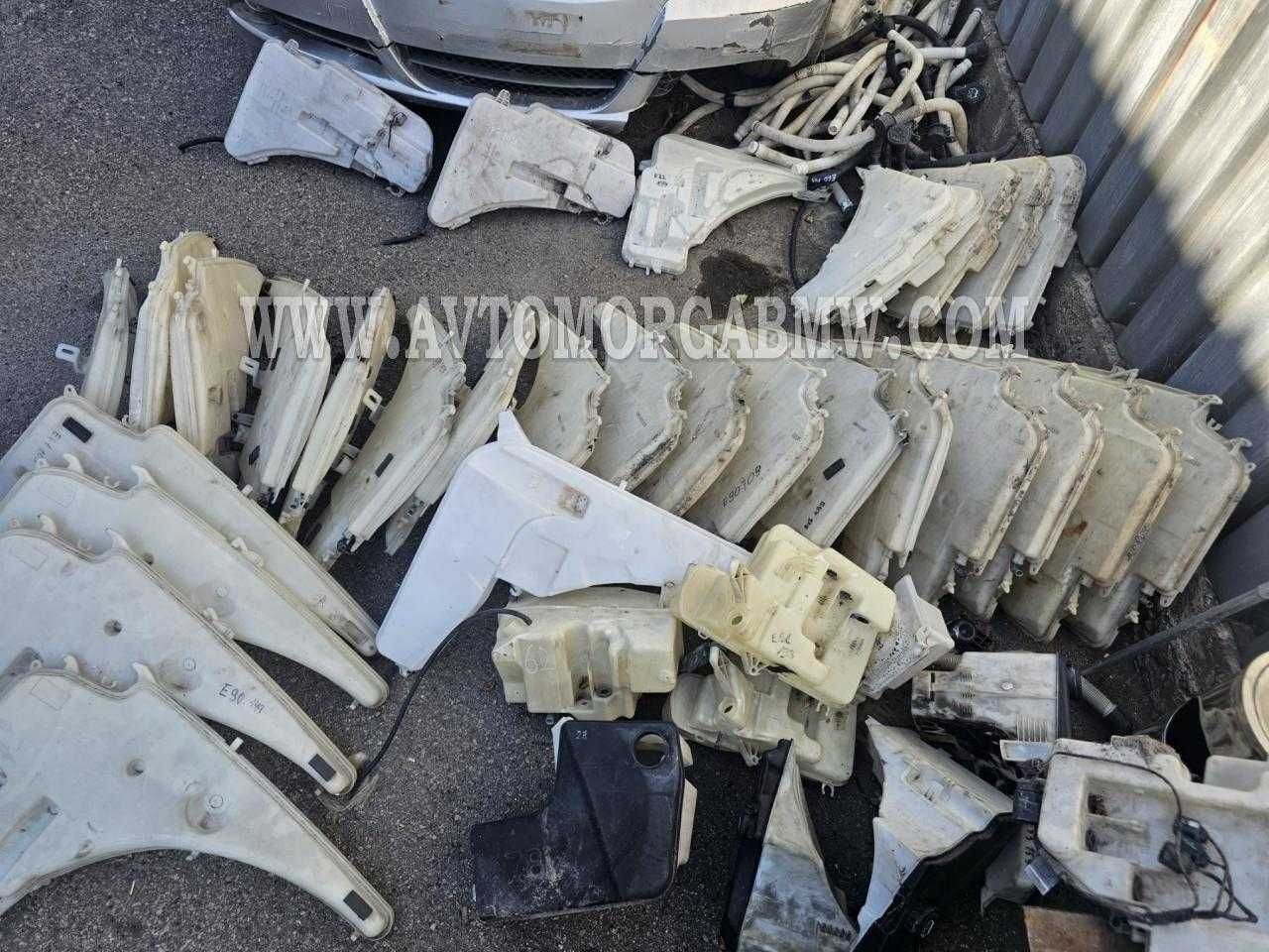 БМВ  Казанче за чистачки вода пръскалки помпичка пълначка помпа BMW *