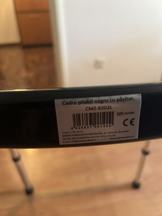 Cadru pliabil cu pasitor