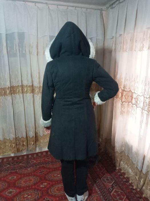 Пальто теплое зимнее