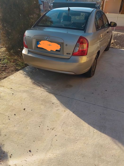 Hyundai Accent...