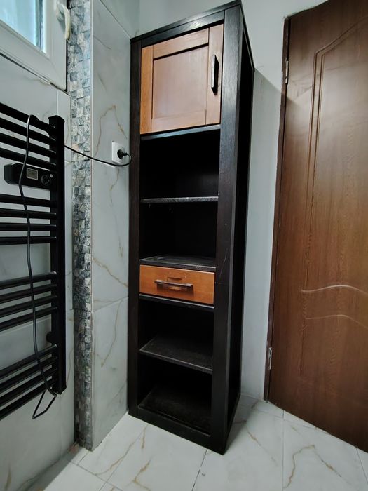 Dulap înalt pentru baie sau hol 190/50. Lemn masiv