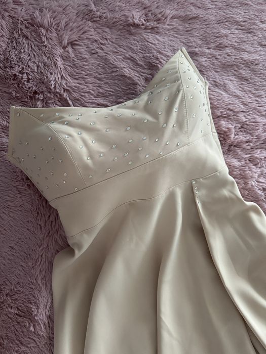 Официална рокля, с камъни Сваровски