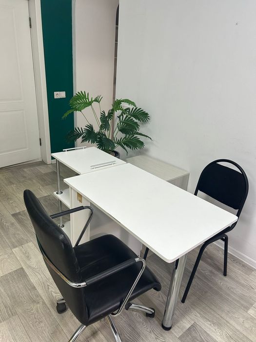 Маникюрный стол Аренда рабочего места Стол мастера маникюра Аренда сто