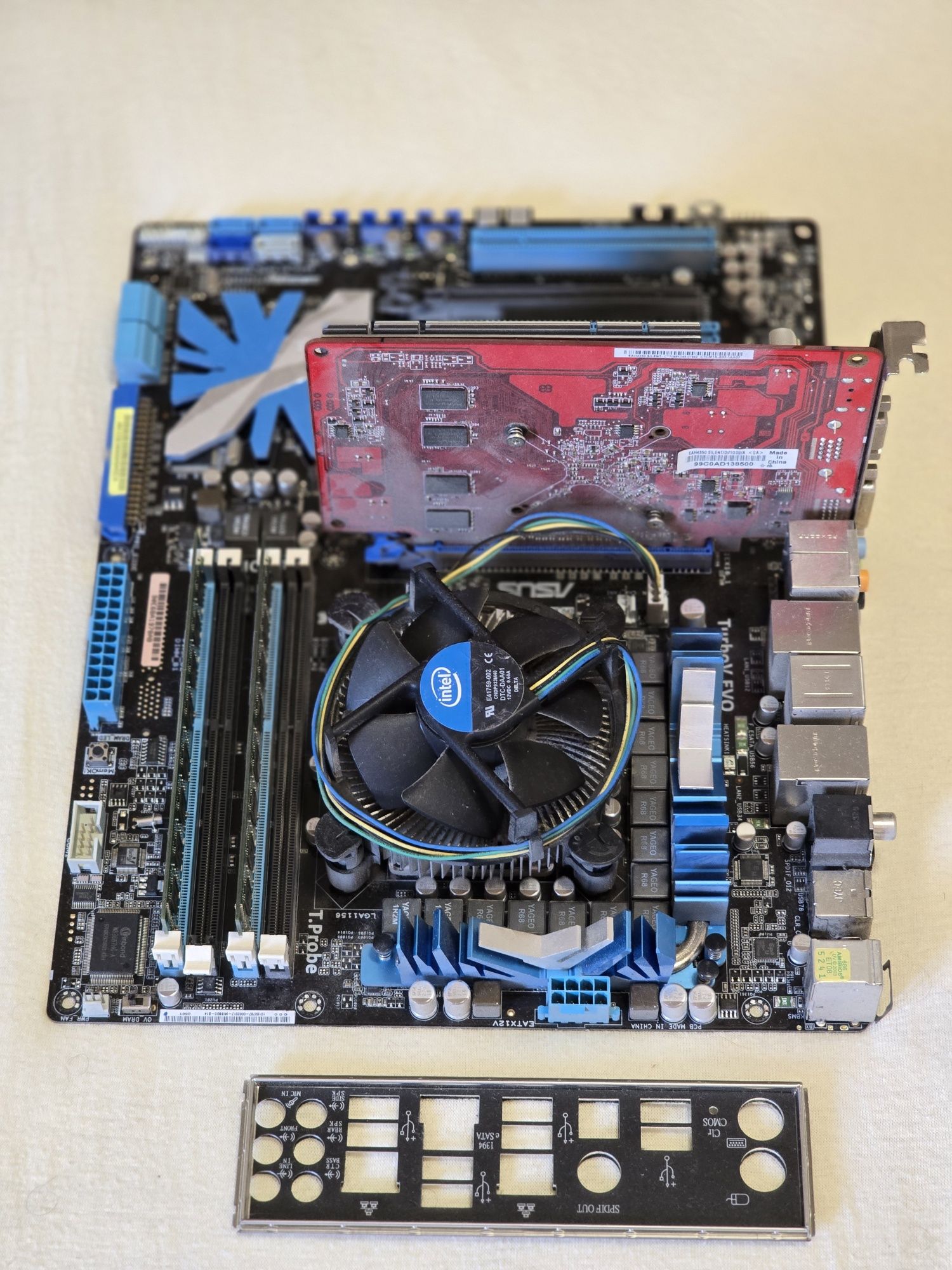 Компютър части CPU Intel i7 860 MB Asus P7P55D EVO RAM 4GB Radeon 4350