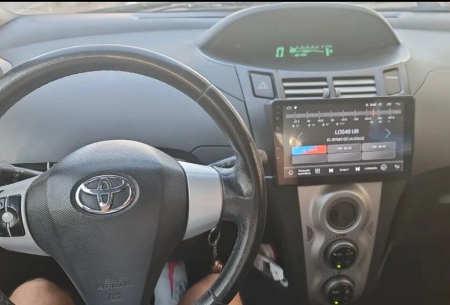 Navigatie android Toyota Yaris Waze YouTube GPS BT USB