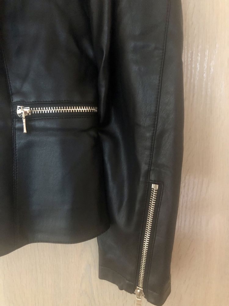 Палта Kensol, Zara, кожено яке Mohito, бяло яке GAP