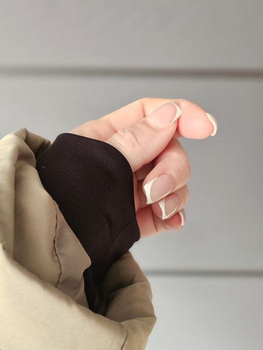 Продается куртка Mango оливкового цвета