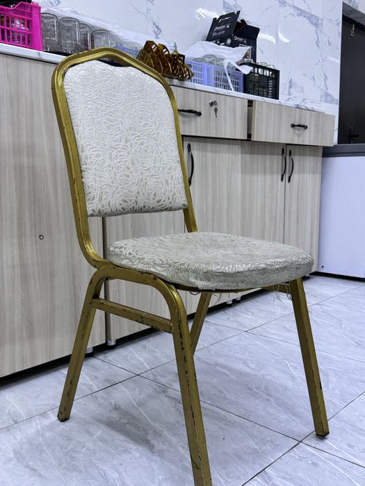 Стульчики для ресторанов и кафе