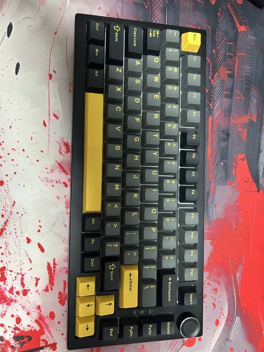 Продавам клавиатура!