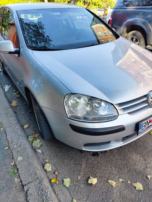 Vând golf 5 1.9 tdi