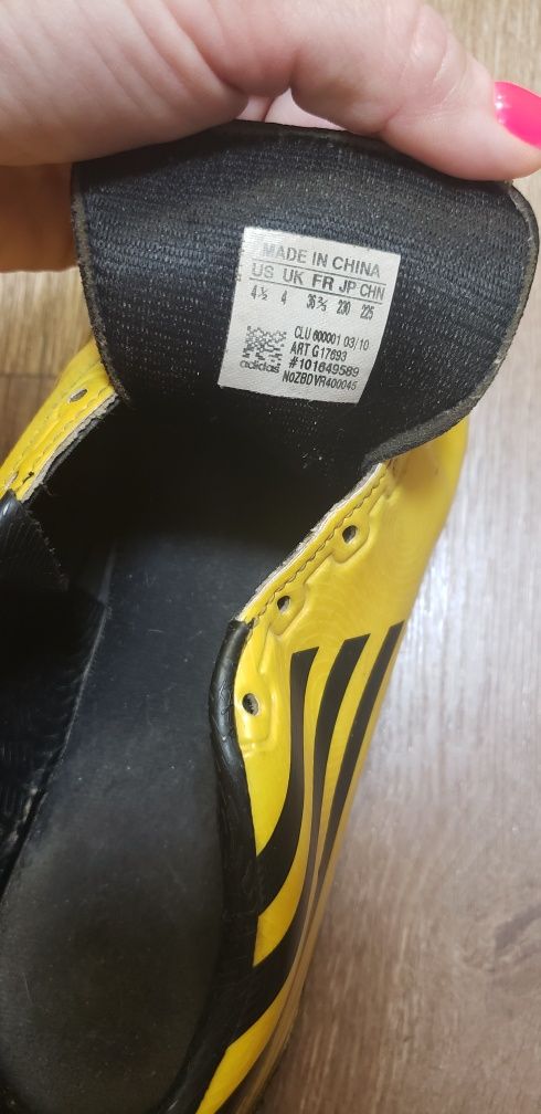 Футбольные бутсы Adidas, 36р