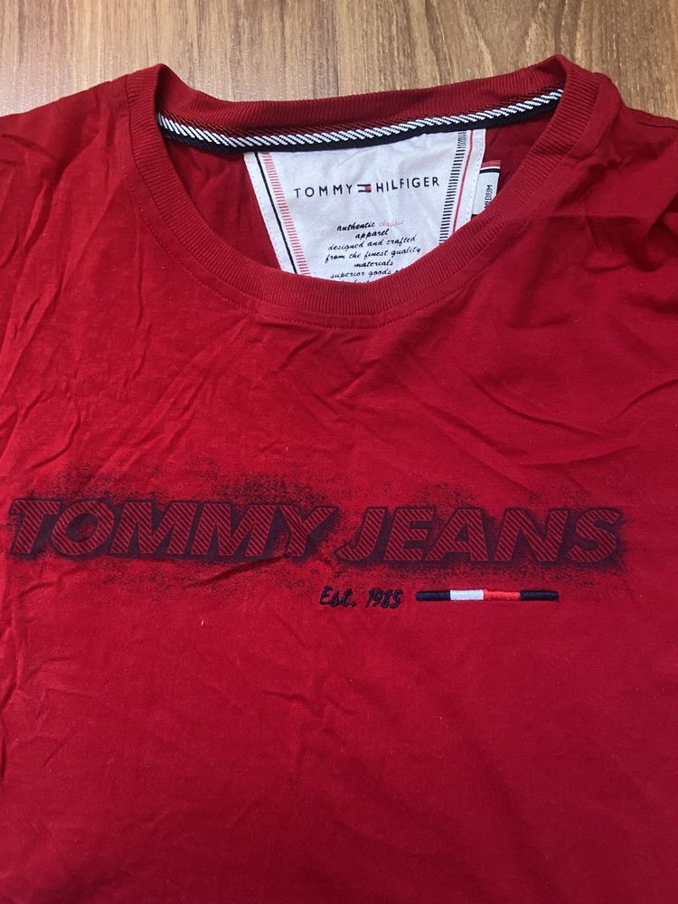 Оригинални тениски tommy jeans размер М