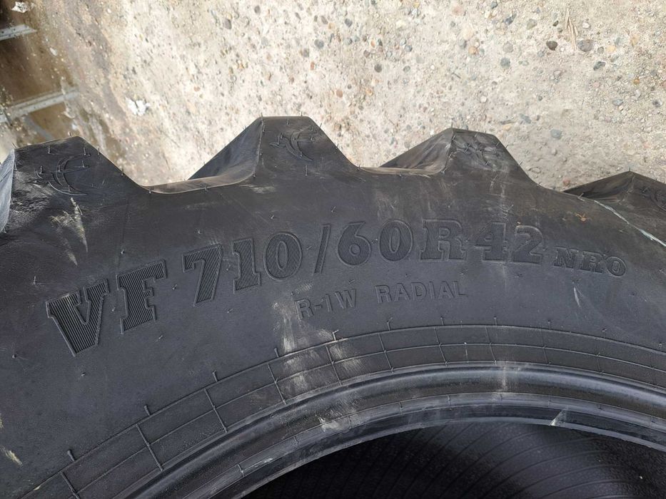 Anvelope radiale VF 710/60R42 BKT cauciucuri noi MASSEY FERGUSON