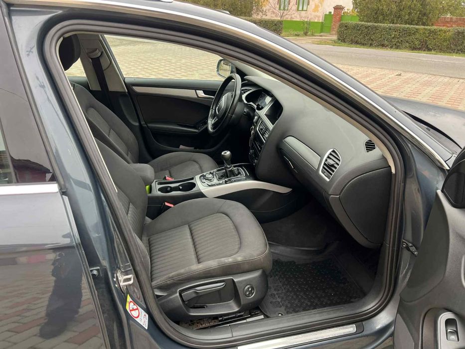 Audi a4b8 2011 4500e