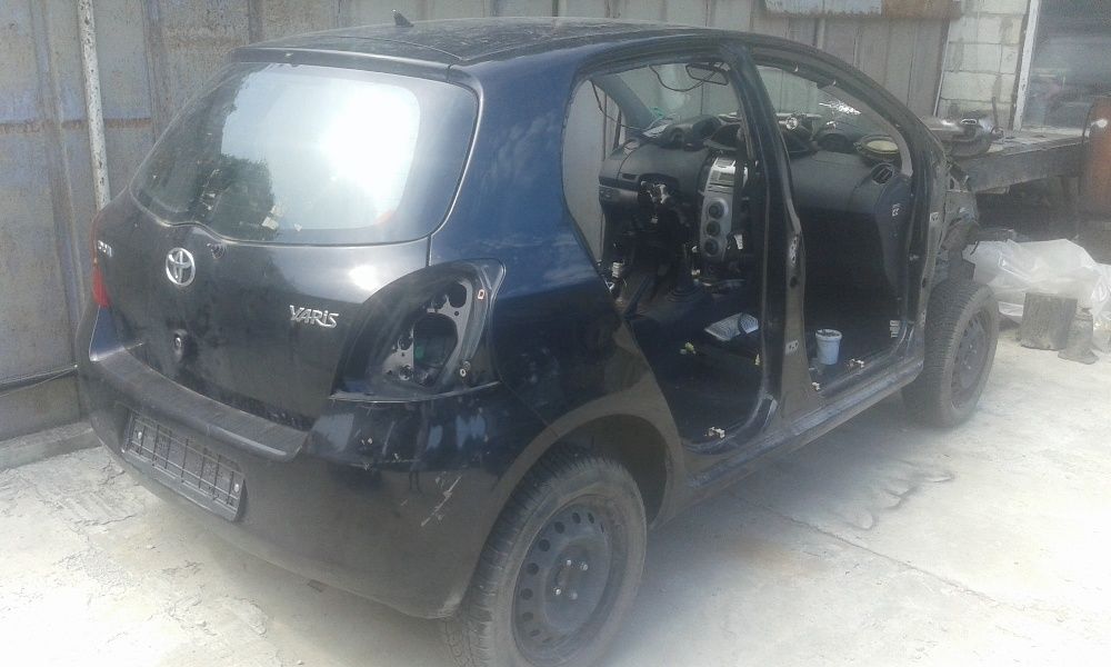 Yaris 2007 за части