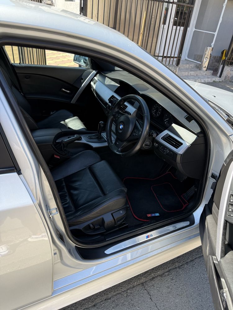 De vanzare bmw e60 525d packet m sport