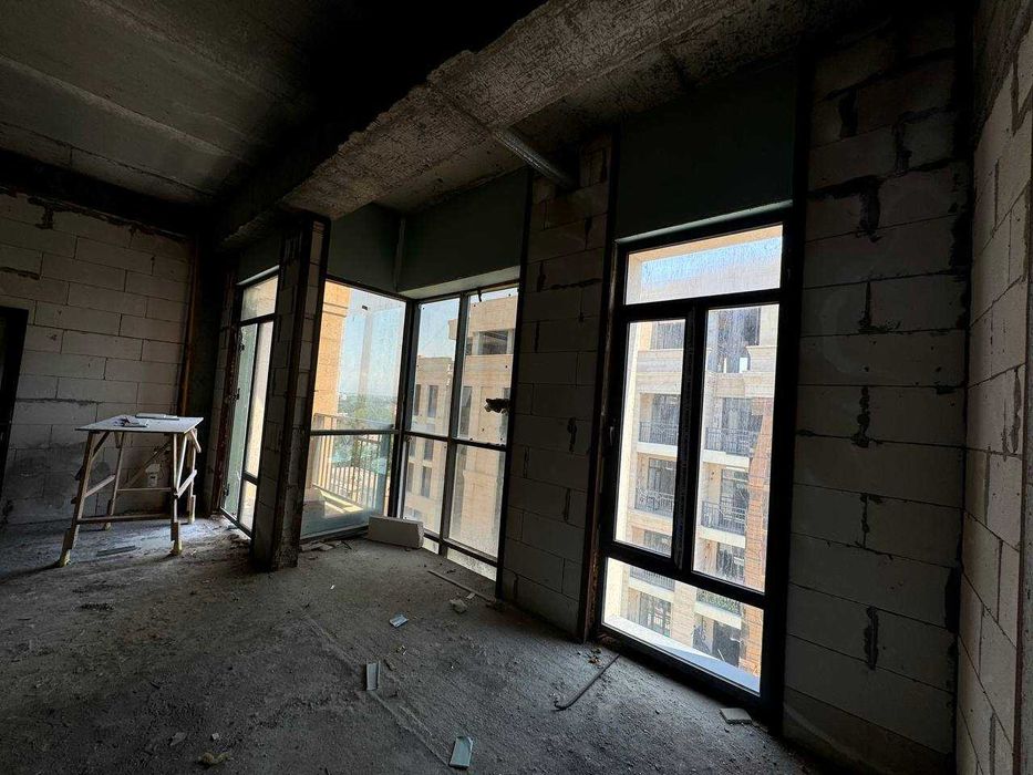 Продается квартира в элитном новостройке Qorasuv Plaza 2 ком. 57 кв.м