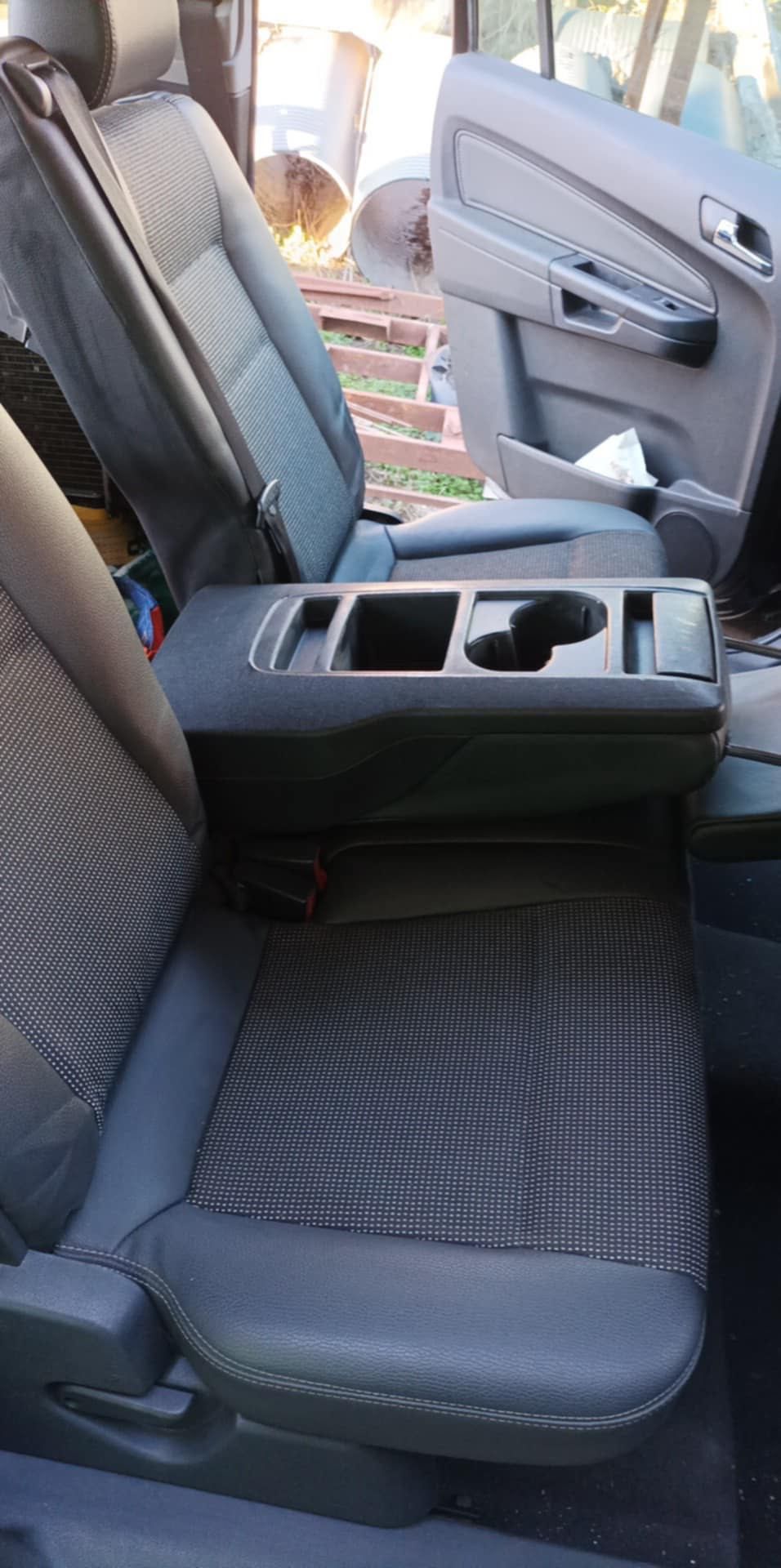 Opel Zafira B 1.9 CDTI (120 к.с.) -
2006 г. - за ремонт или части