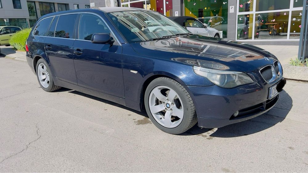 BMW 523i, 2.5 бензин, автомат, 177к.с. 2005 год