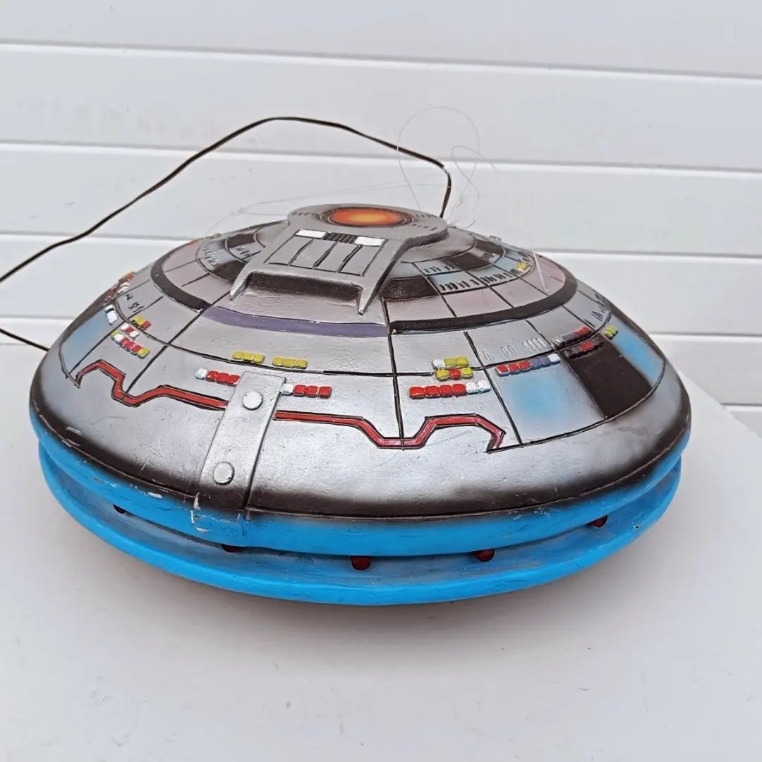 Vintage UFO лампион от 80 те години стил Space Age. Внос Холандия
Цена