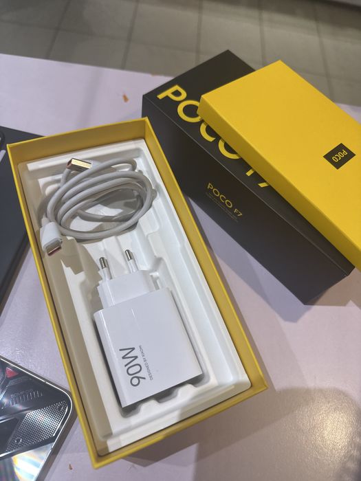 Поко ф7 Poco F7